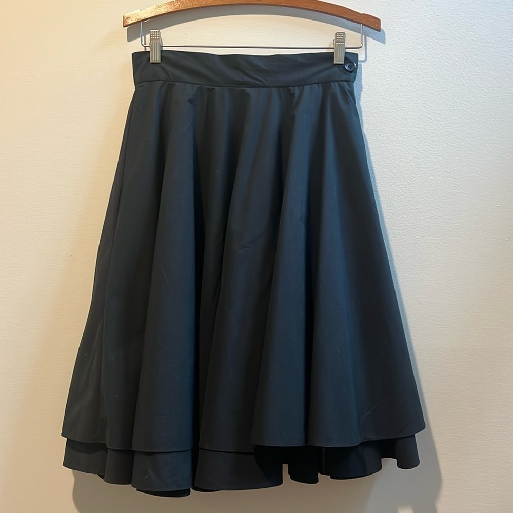 EUC ModCloth Moon Knee Length Black Swing Skirt Small​​​​​​